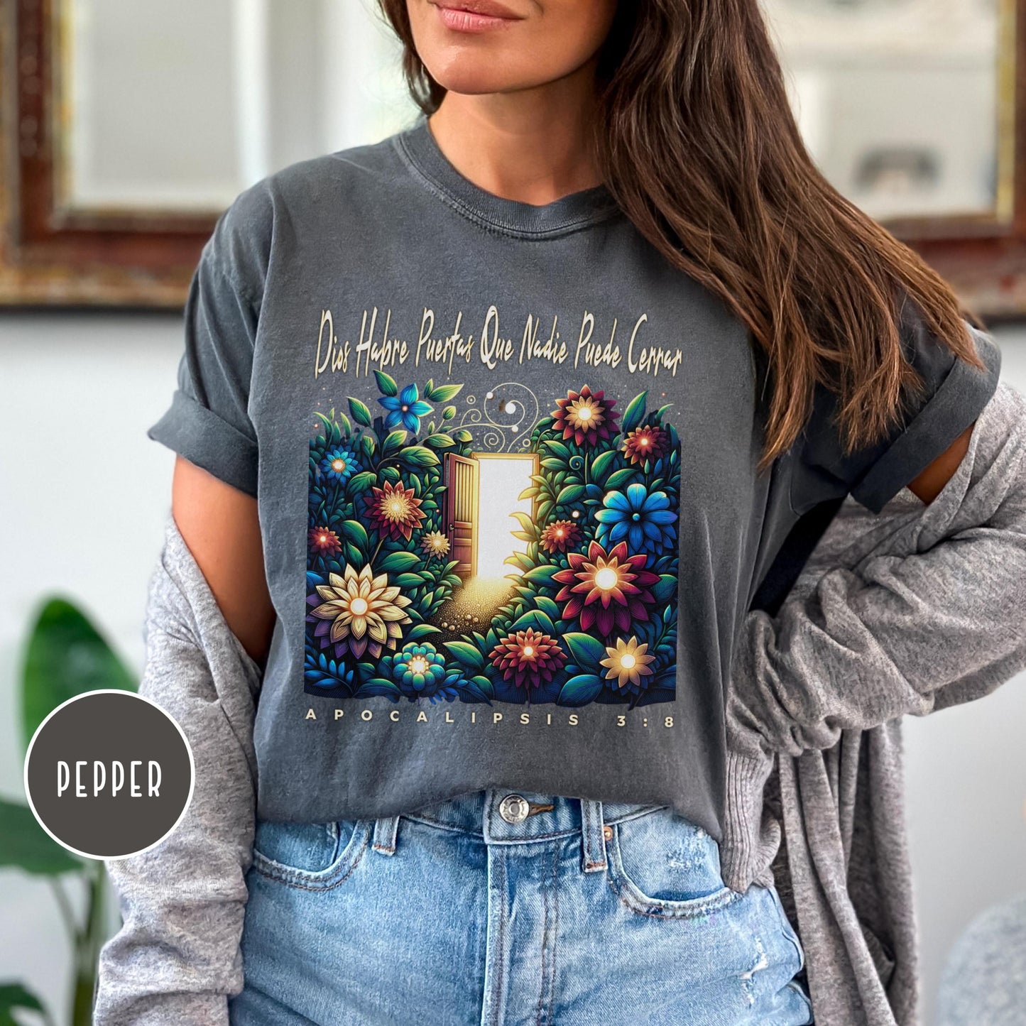 Spanish Christian Women's T-shirt, Religious Tee, Faith-based Top, Regalo para mama, Inspirational Gift, Spanish ministry gift