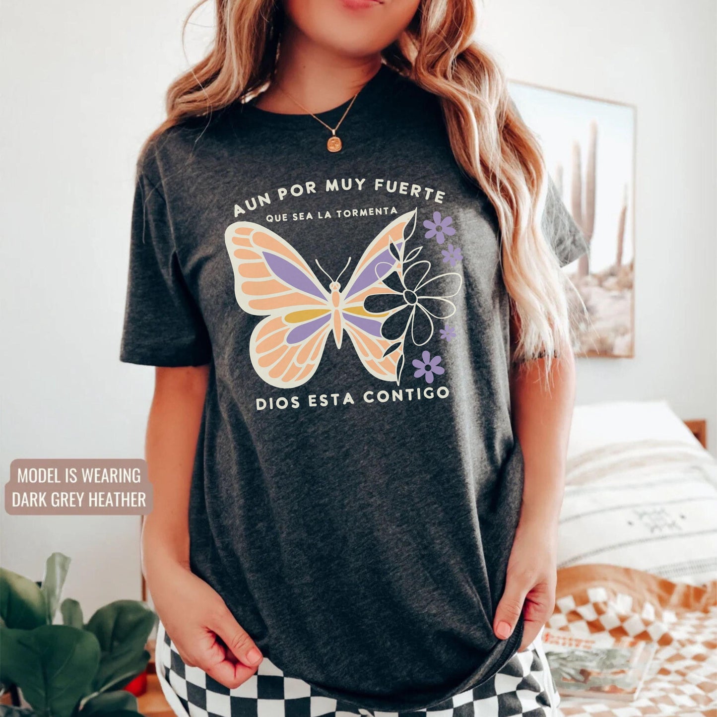 Spanish Christian Butterfly Shirt, Latin Religious Tee, Spanish Religious Graphic Top, Latin Church Gift, Spanish Christian Gift, Jesus gift